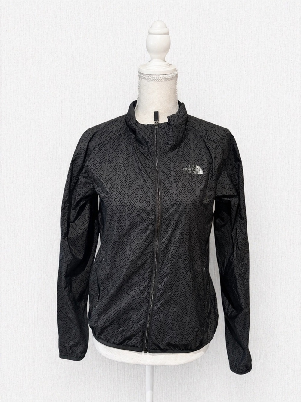 The North Face Women's Black Patterned Full-Zip Utility Jacket